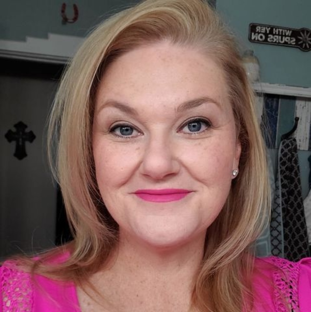 Meet your Posher, Nicole